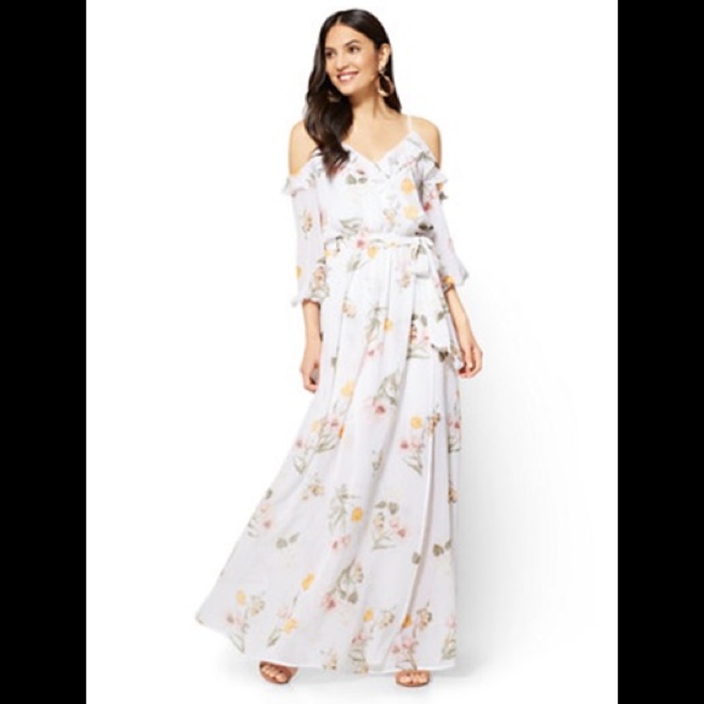 🌸 New York & Co Floral Maxi Dress 🌸